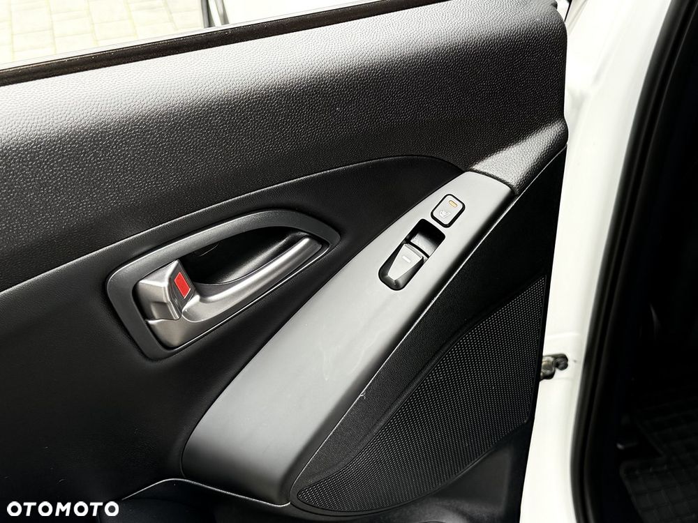 Hyundai ix35 blue 1.6 2WD Finale Gold - 25