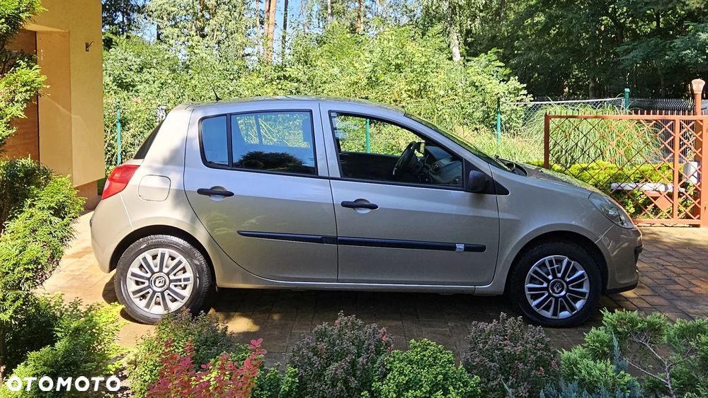 Renault Clio 1.2 16V All Inclusive - 3