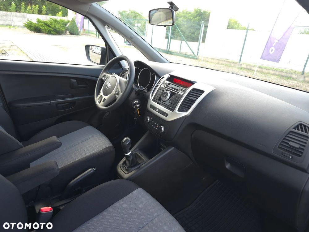 Kia Venga 1.4 L - 14