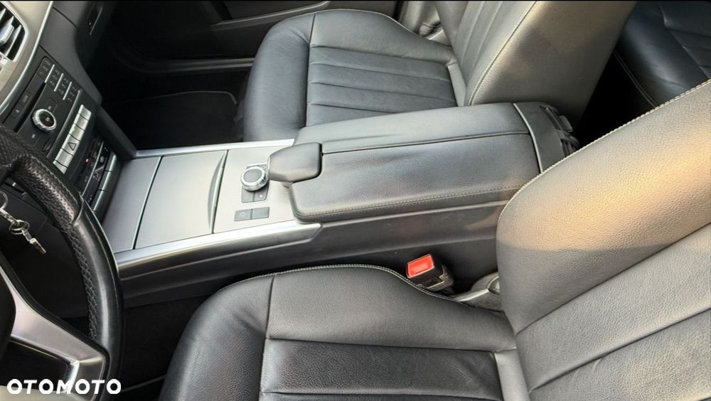 Mercedes-Benz Klasa E 220 BlueTEC 4-Matic Classic - 6