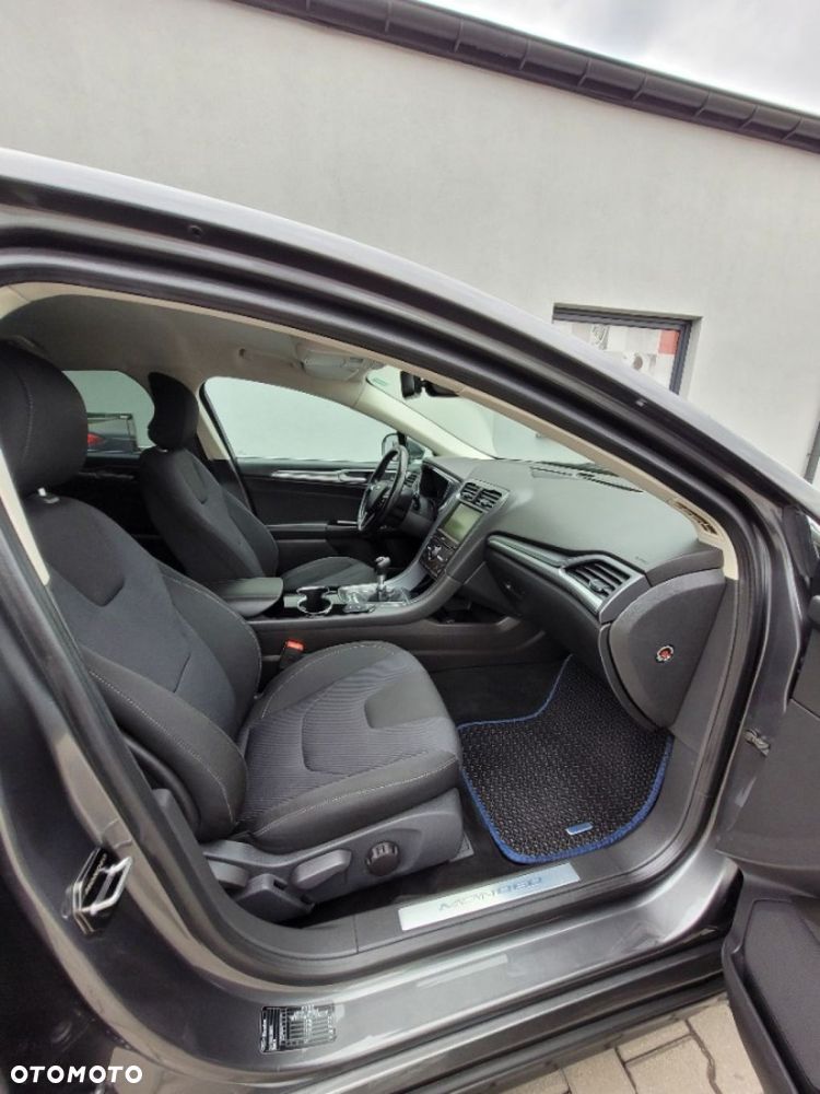 Ford Mondeo 2.0 TDCi Titanium - 18