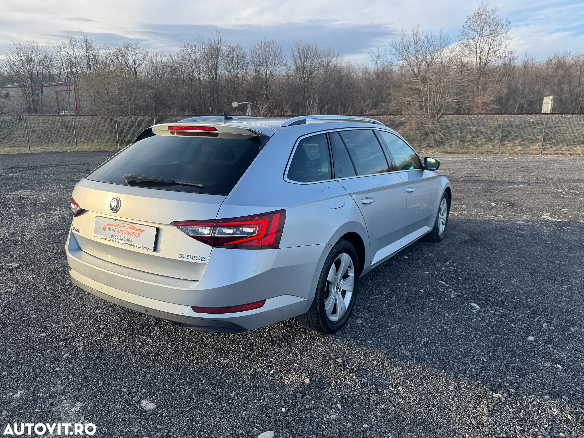 Skoda Superb 2.0 TDI Style - 4