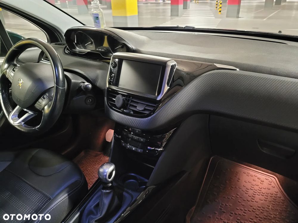 Peugeot 2008 - 14