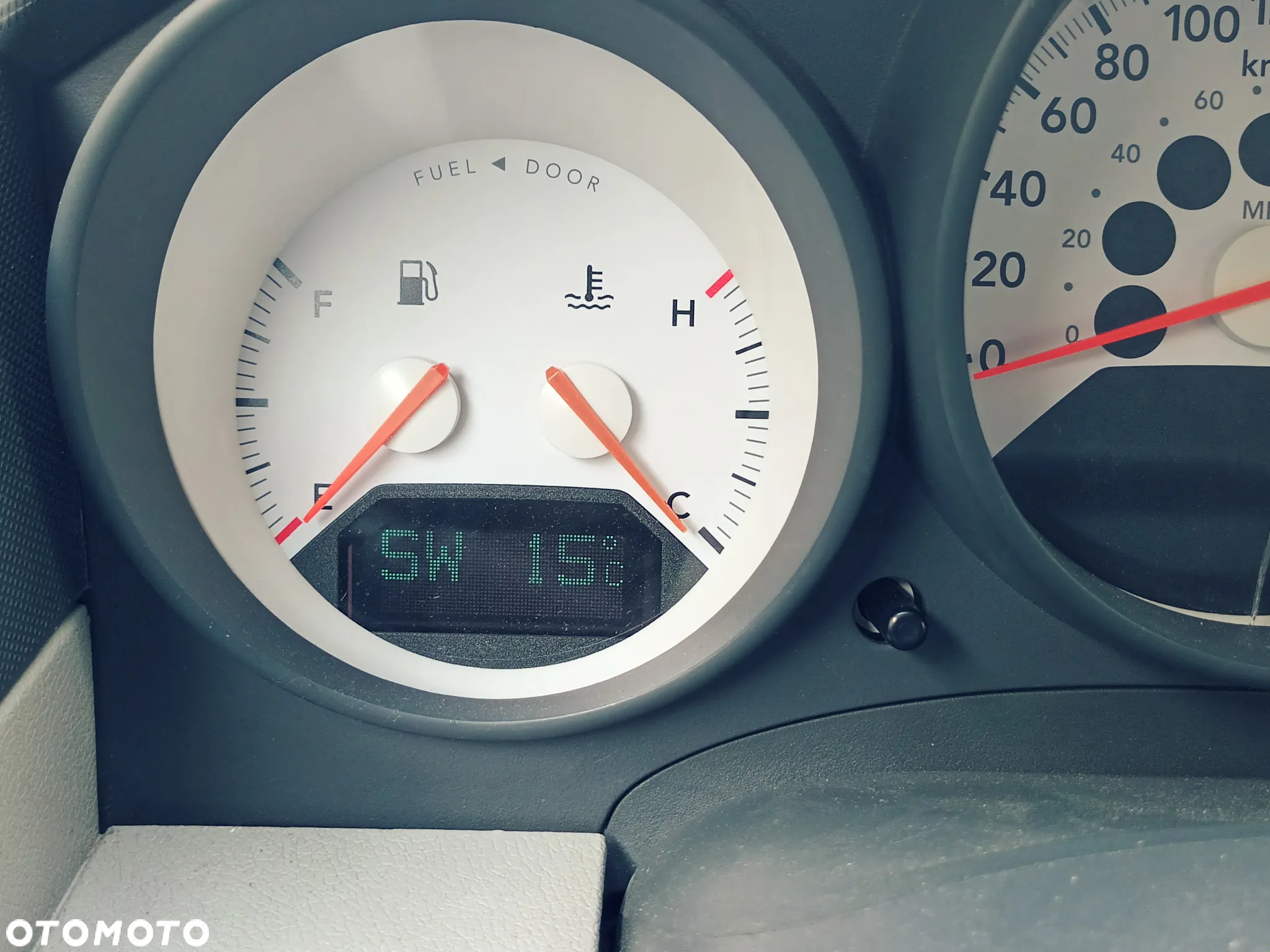 Dodge Caliber 2.0 CVT SE - 19