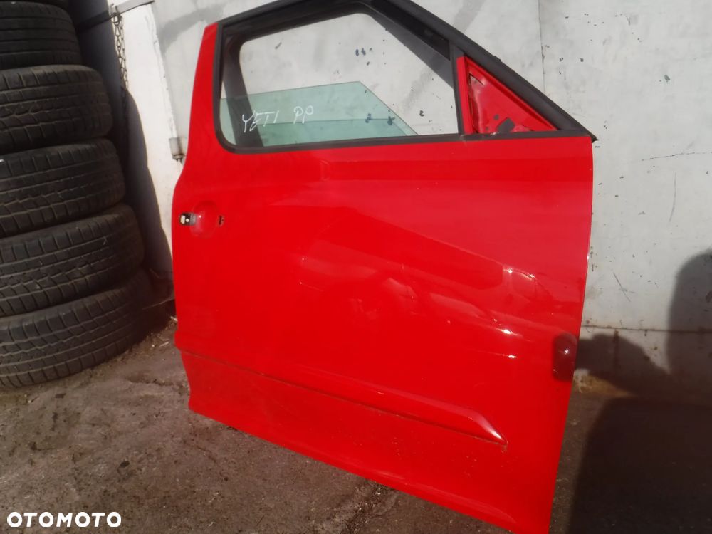 Skoda Yeti Lift drzwi przod prawe lewe szyba LF3K 8T8T ladna - 13