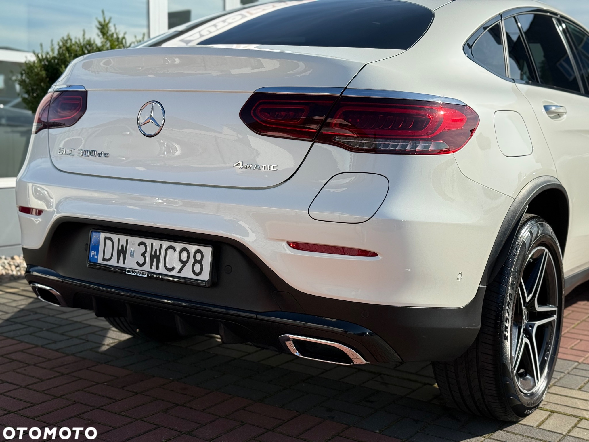 Mercedes-Benz GLC Coupe 300 de 4-Matic Business Edition - 15