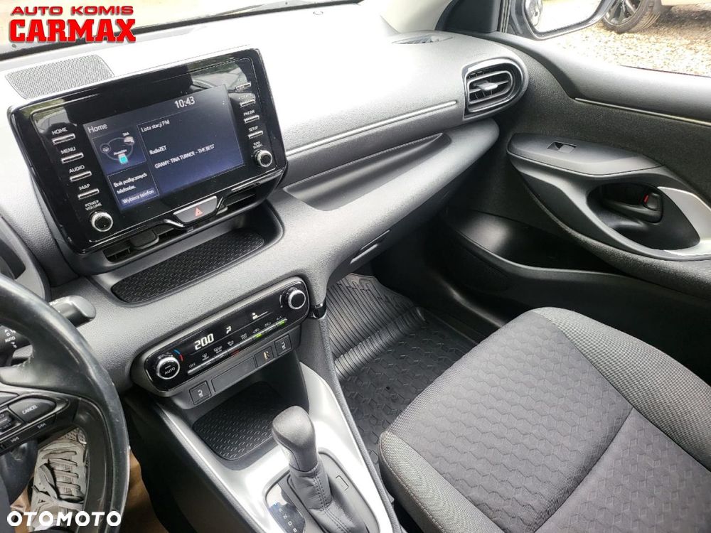Toyota Yaris - 24