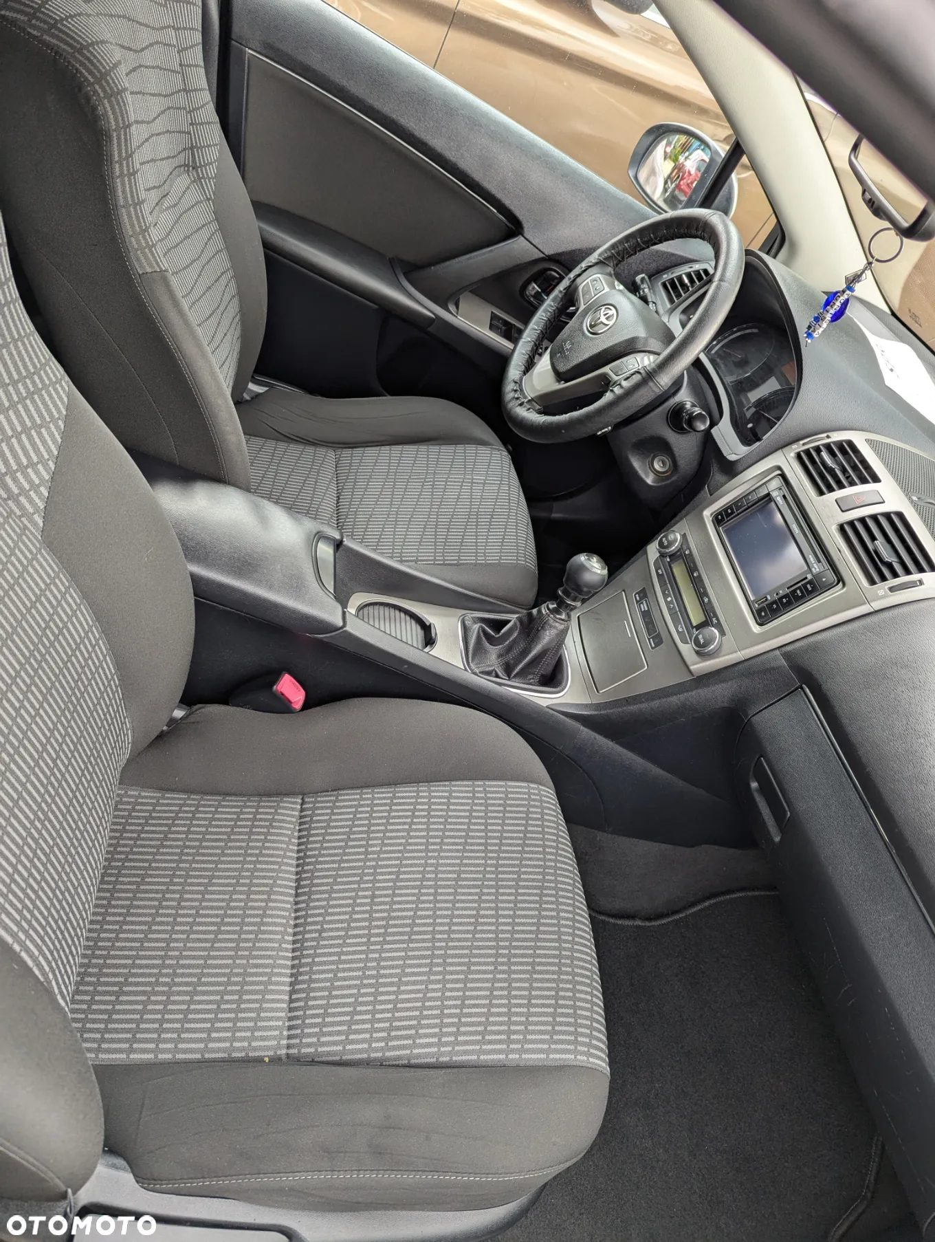 Toyota Avensis - 7