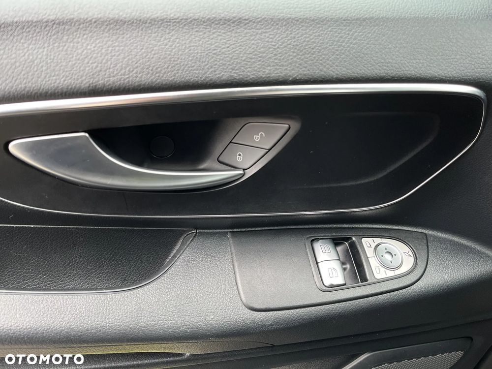 Mercedes-Benz Vito Tourer L2 Pro 4x4 9G-Tronic 447.703 - 17