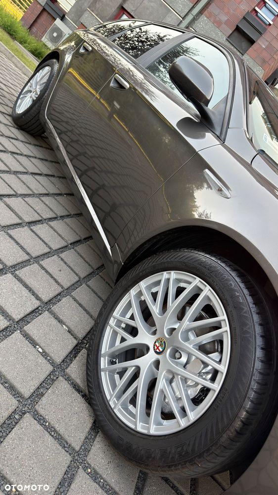 Alfa Romeo 159 1.9 JTDM 8V DPF - 27