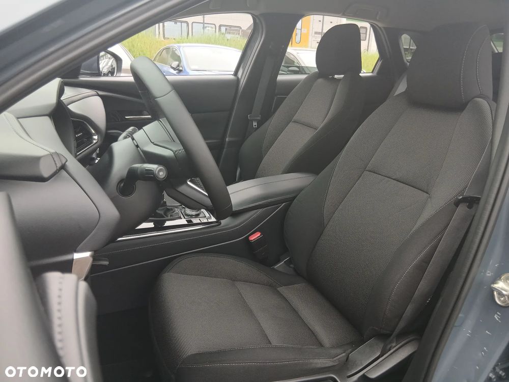 Mazda CX-30 2.0 mHEV Hikari 2WD - 17
