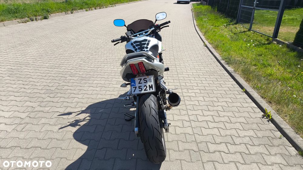Suzuki SV - 6