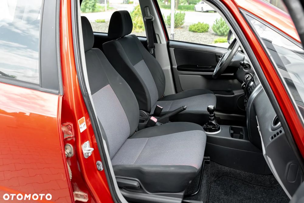 Suzuki SX4 1.9 DDiS DPF Streetline 4x2 Club - 24