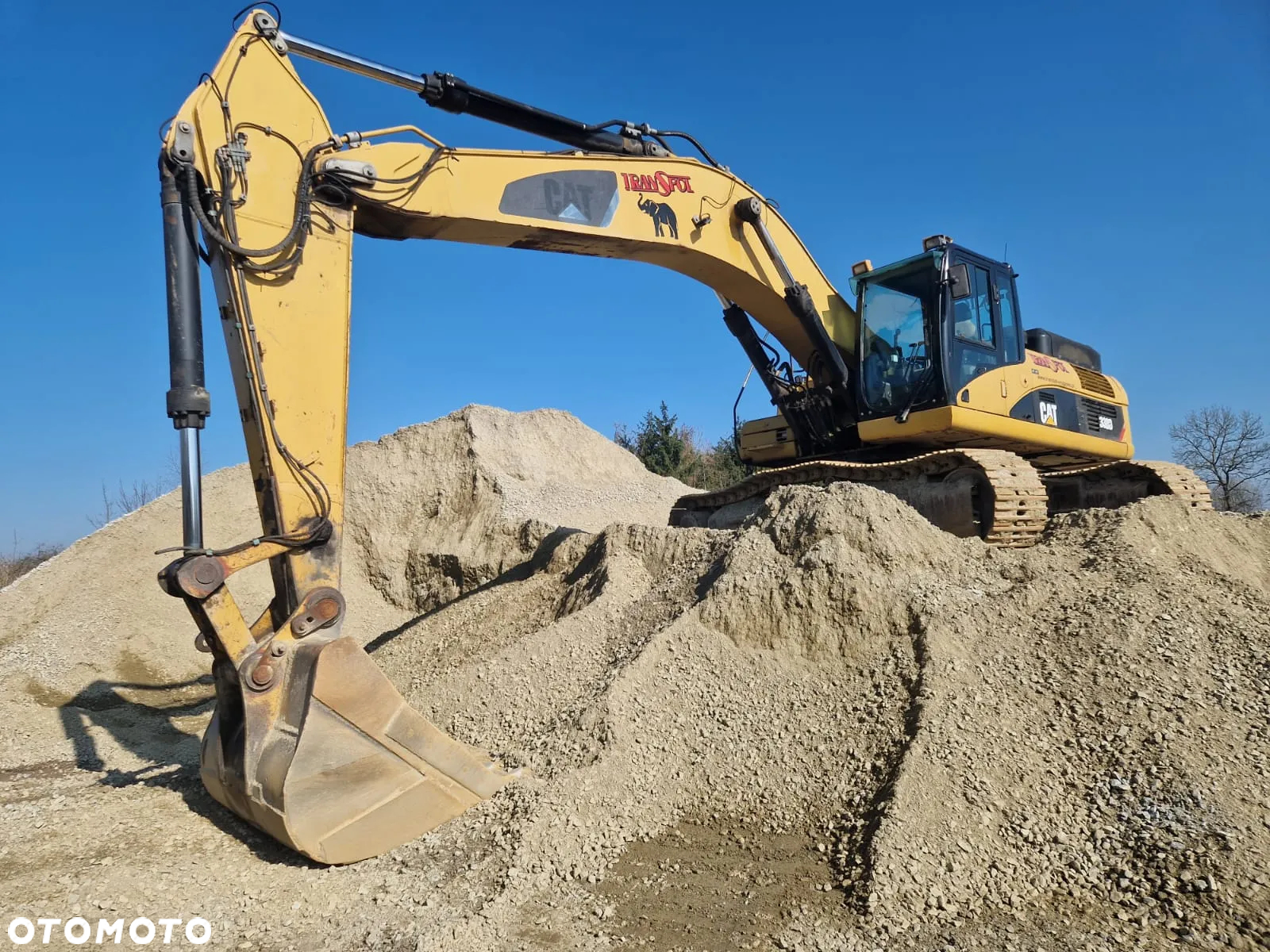 Caterpillar 330D - 17