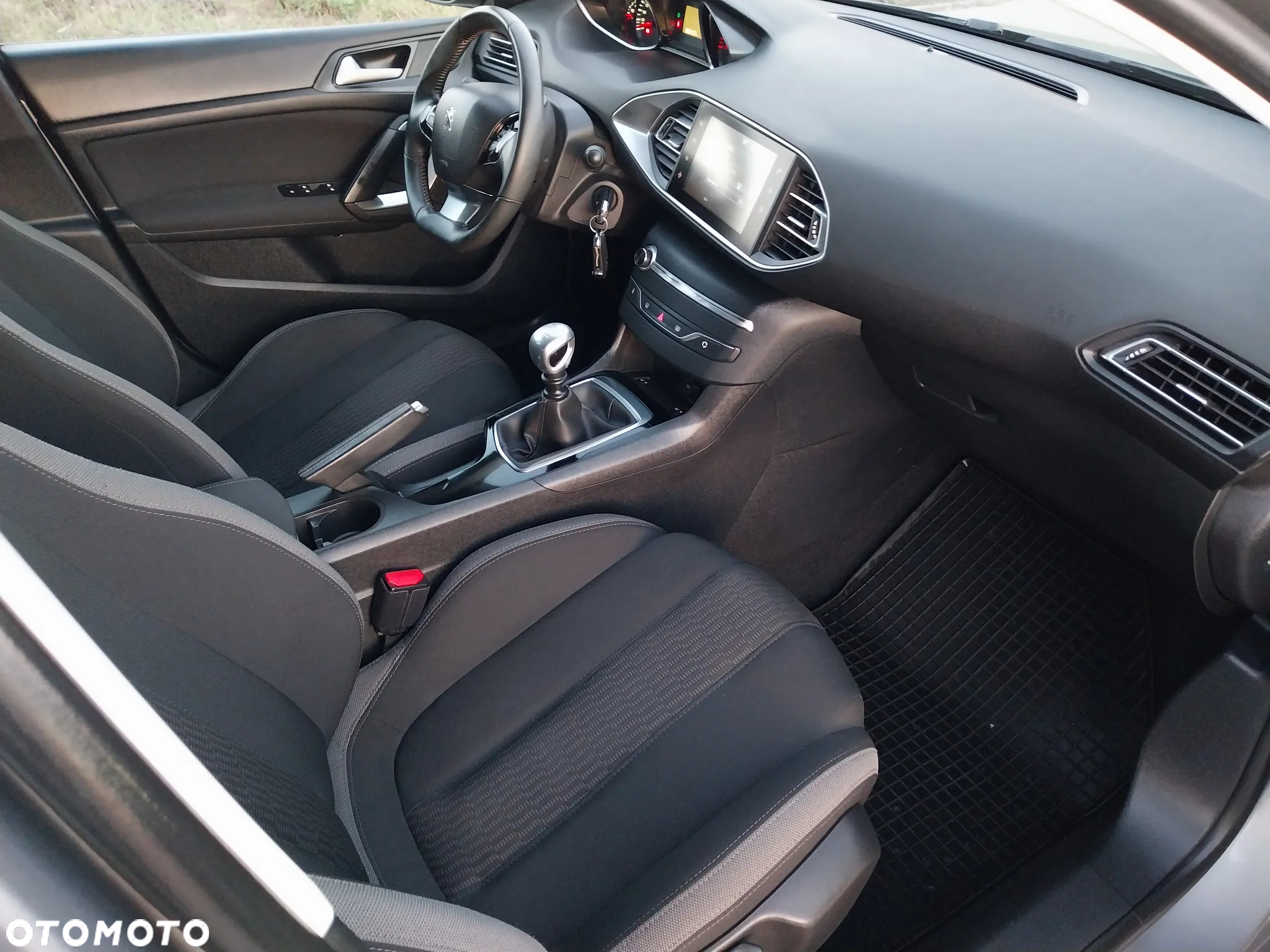 Peugeot 308 1.2 PureTech Style S&S - 33