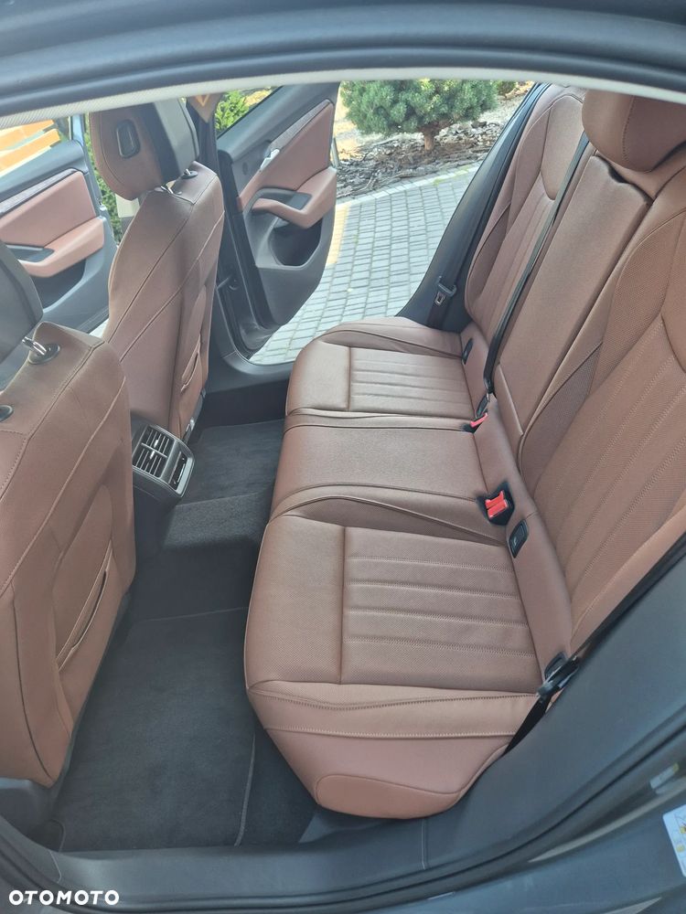 Skoda Superb 2.0 TDI SCR L&K DSG - 12