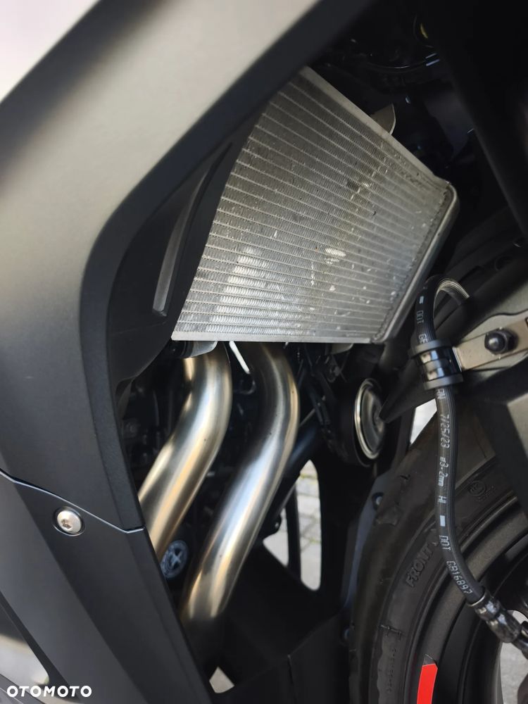 Honda CBR - 23