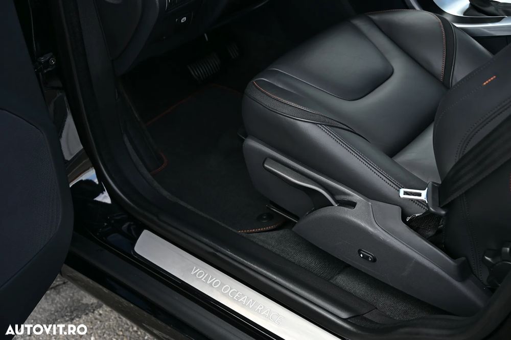 Volvo XC 60 D4 Geartronic Ocean Race - 26
