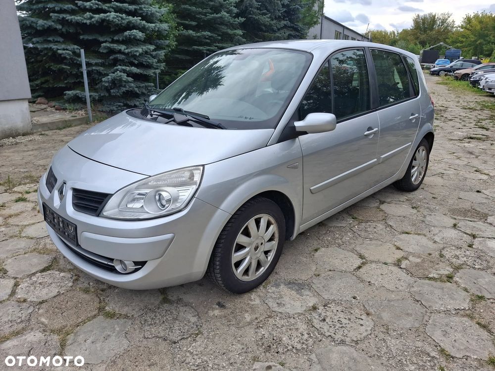 Renault Scenic 1.6 16V Confort Privilege - 1