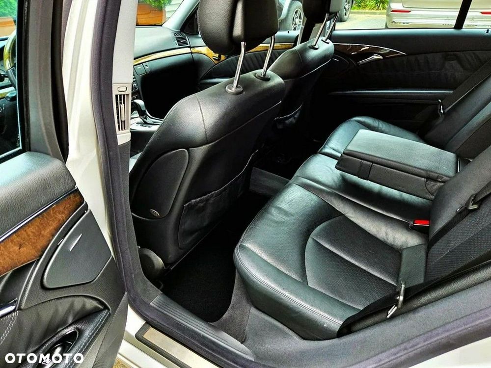Mercedes-Benz Klasa E 500 T Avantgarde - 9