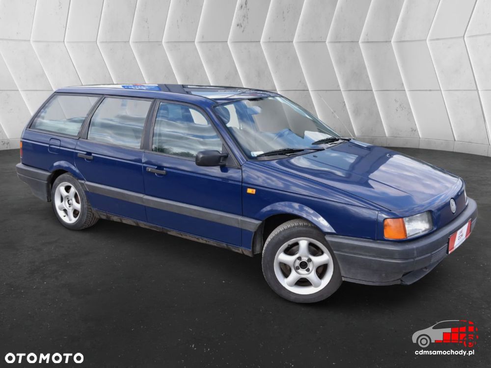 Volkswagen Passat - 4
