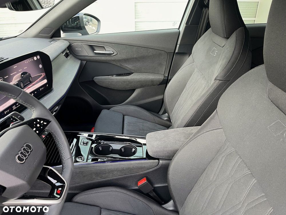Audi Q3 Sportback - 14