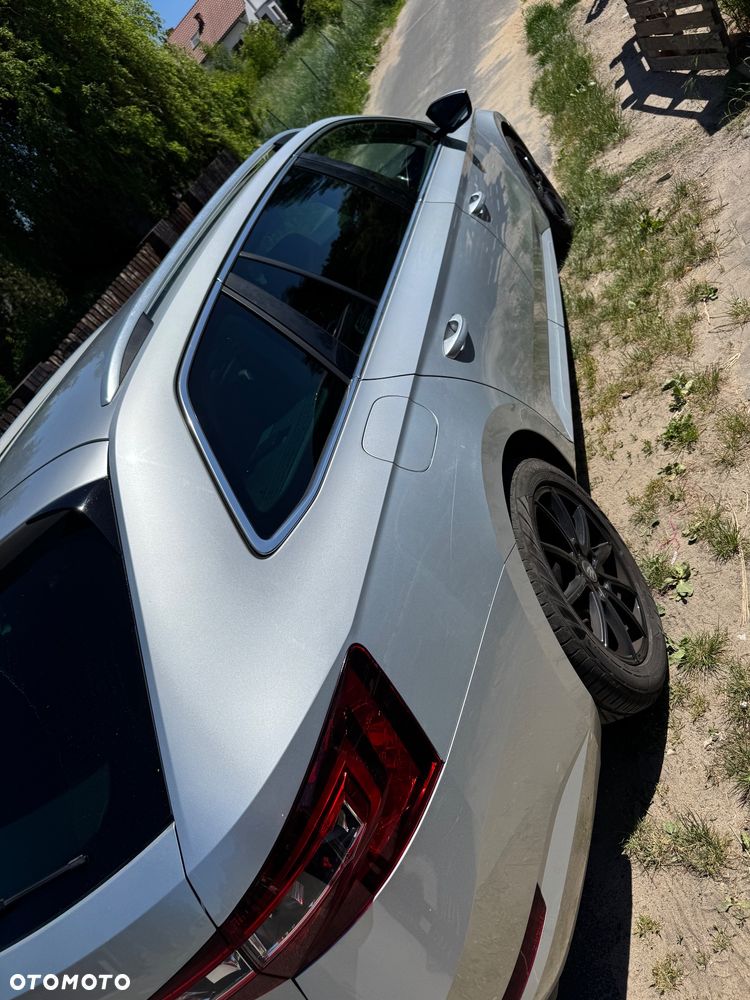Skoda Superb 2.0 TDI SCR Style DSG - 4