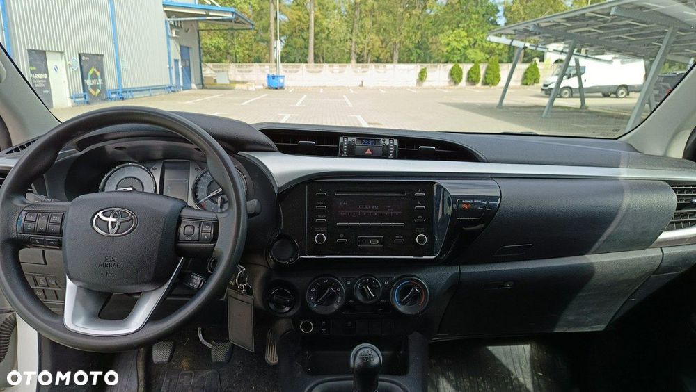 Toyota Hilux 2.4 D-4D Double Cab DLX 4x4 - 10