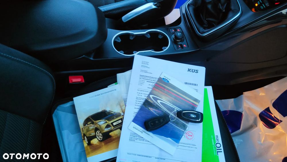 Ford Kuga - 40