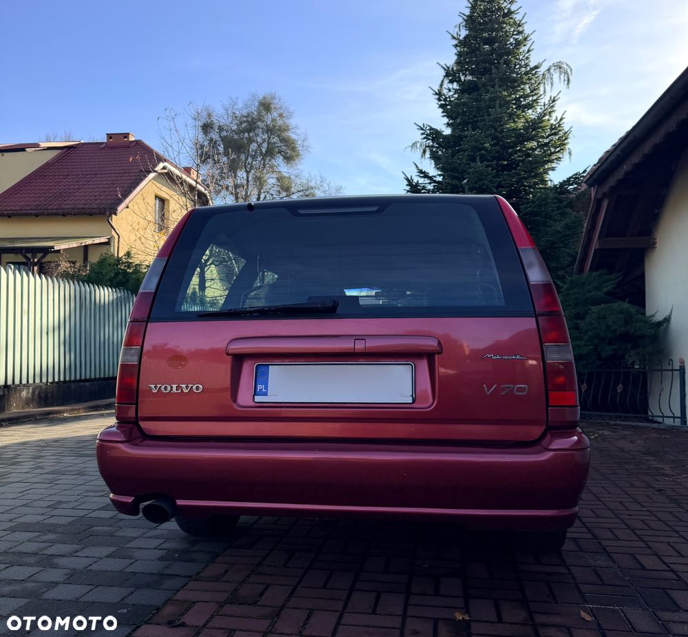 Volvo V70 2.4 - 7