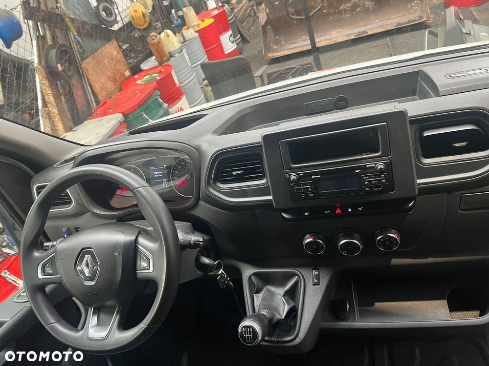 Renault Master - 15