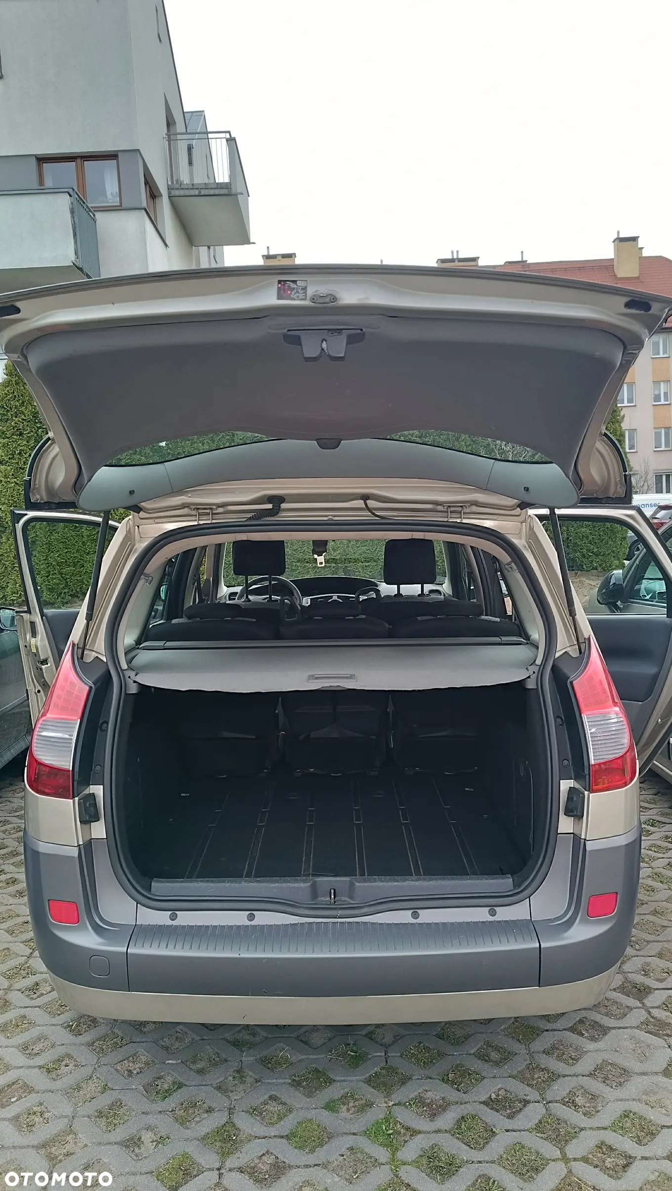 Renault Grand Scenic Gr 1.6 16V Alize - 14