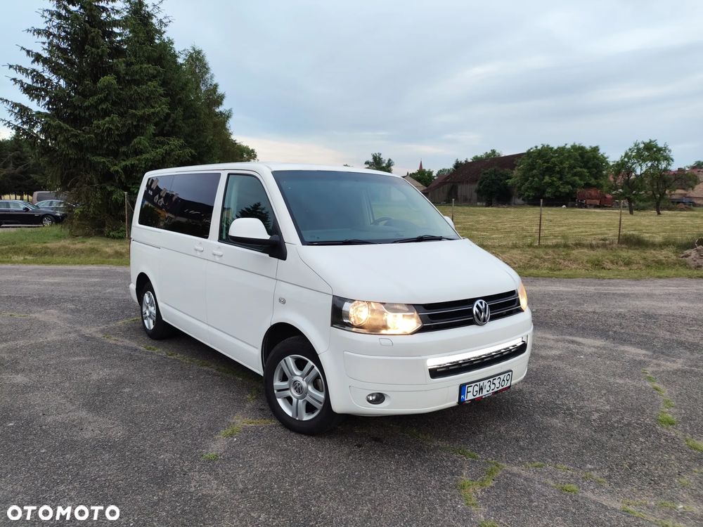 Volkswagen Multivan - 33