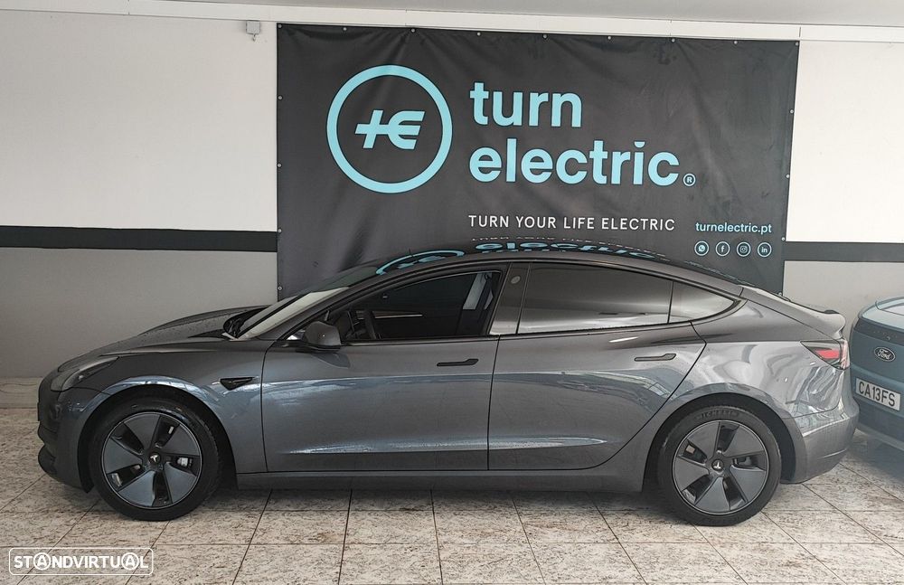 Tesla Model 3 Standard Range Plus RWD - 1