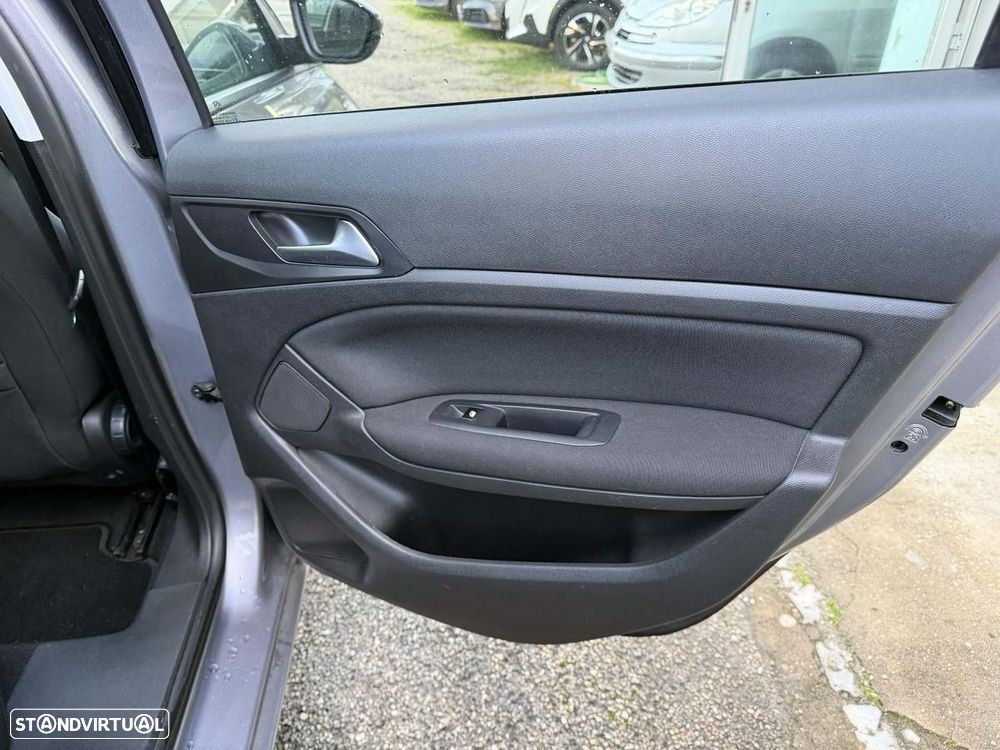 Peugeot 308 1.6 BlueHDi Allure - 20