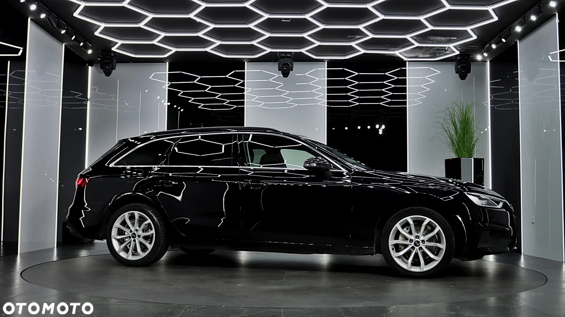 Audi A4 Avant 40 TDI S tronic - 11
