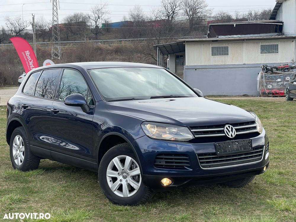 Volkswagen Touareg - 1