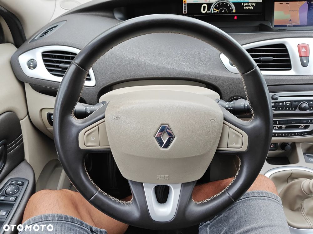 Renault Grand Scenic Gr 1.4 16V TCE Privilege - 14
