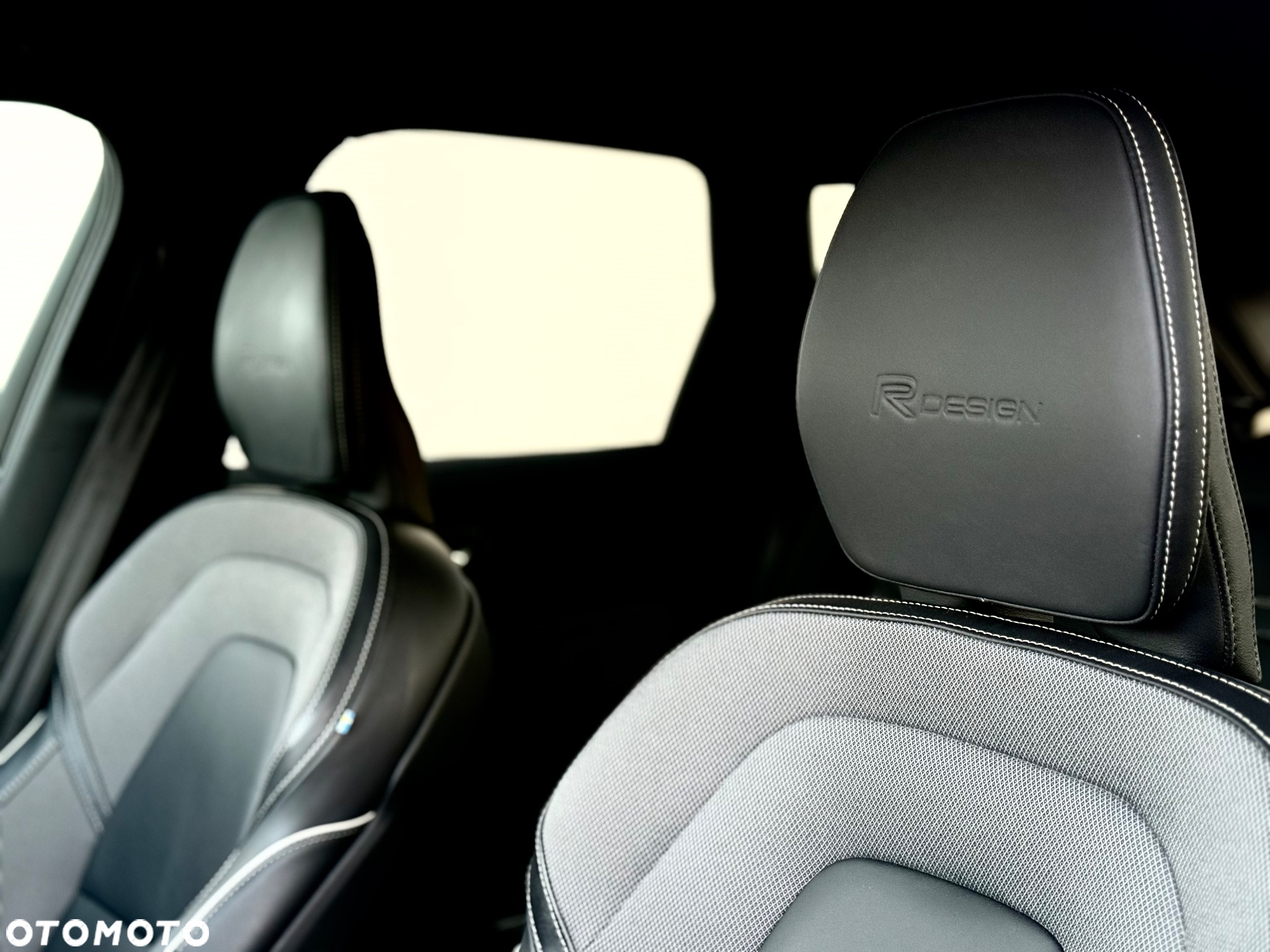 Volvo XC 60 D4 R-Design - 7