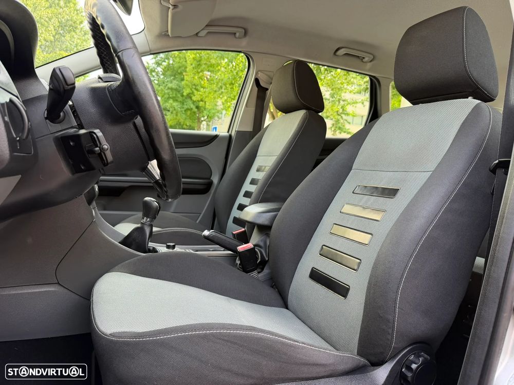 Ford Focus 1.6 TDCi Titanium - 16