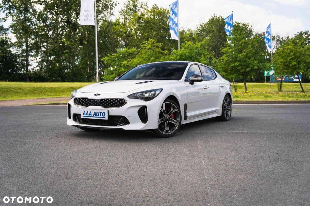 Kia Stinger - 3