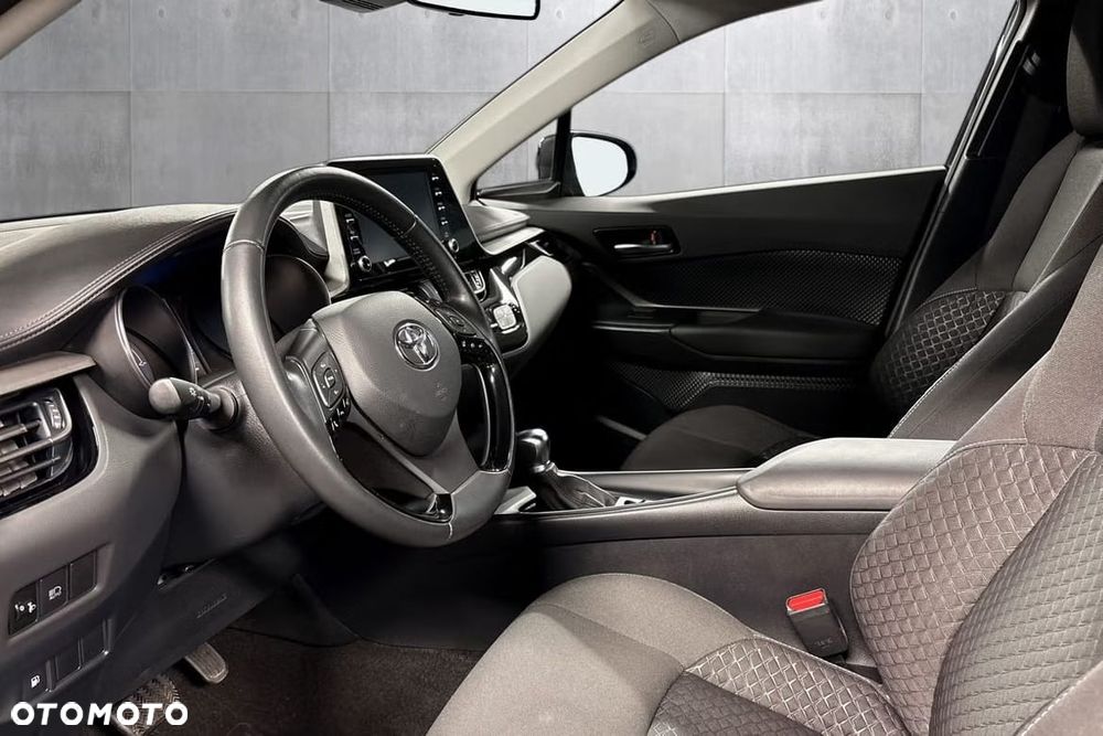 Toyota C-HR - 25