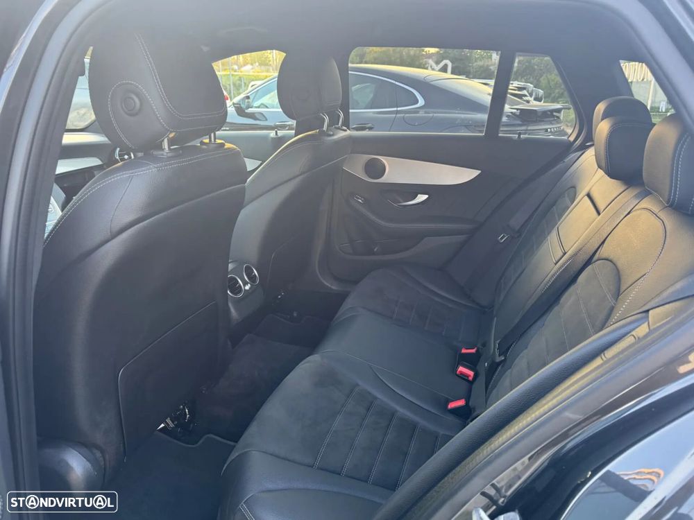 Mercedes-Benz C 300 de AMG Line - 29