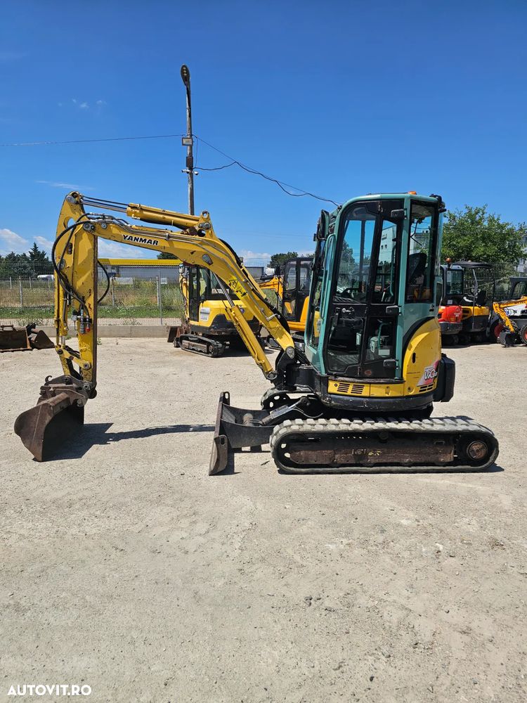 Yanmar VIO38 miniexcavator compact pe senile - 2