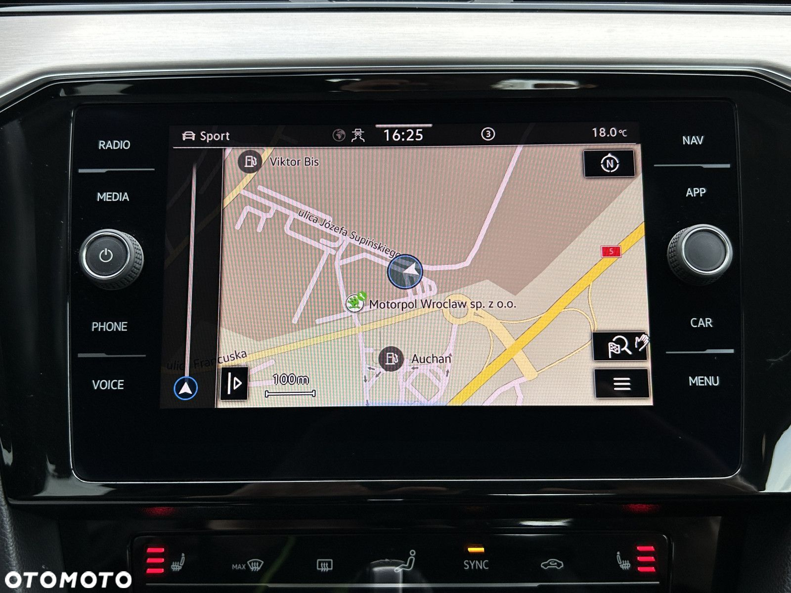 Volkswagen Passat 1.5 TSI EVO Elegance DSG - 28