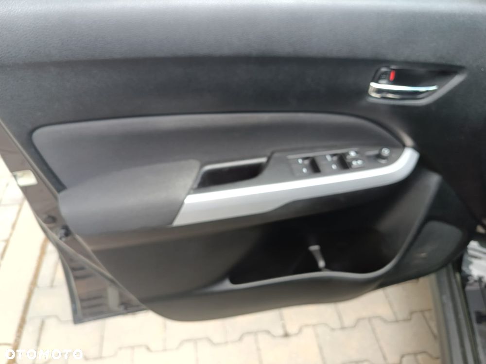 Suzuki Vitara 1.6 (4x4) Allgrip Comfort - 10
