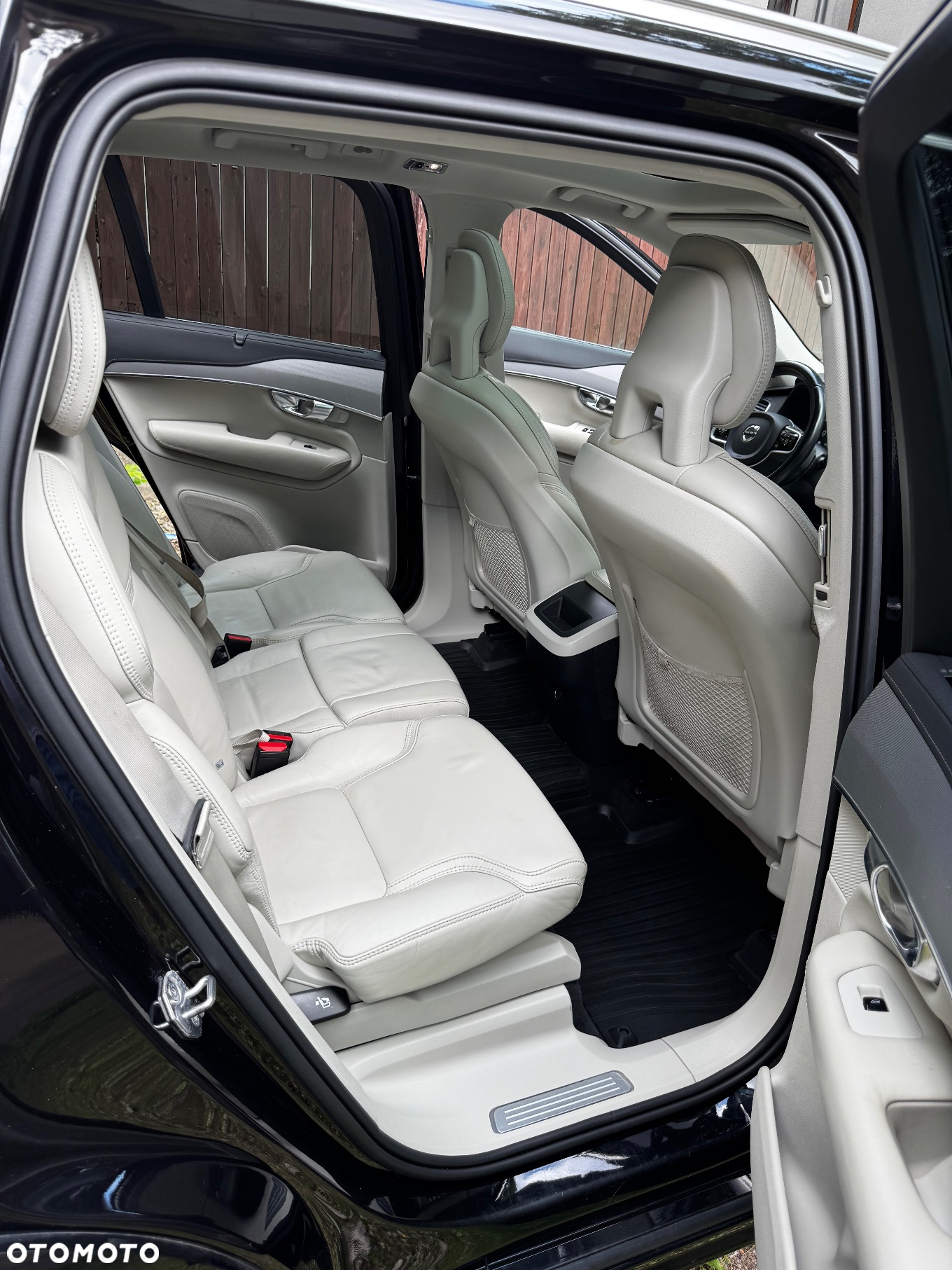 Volvo XC 90 B5 D AWD Inscription - 26