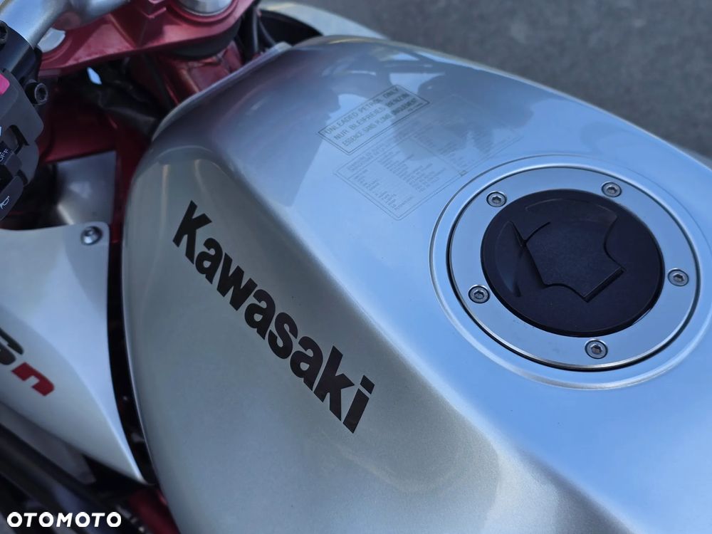 Kawasaki ER - 17