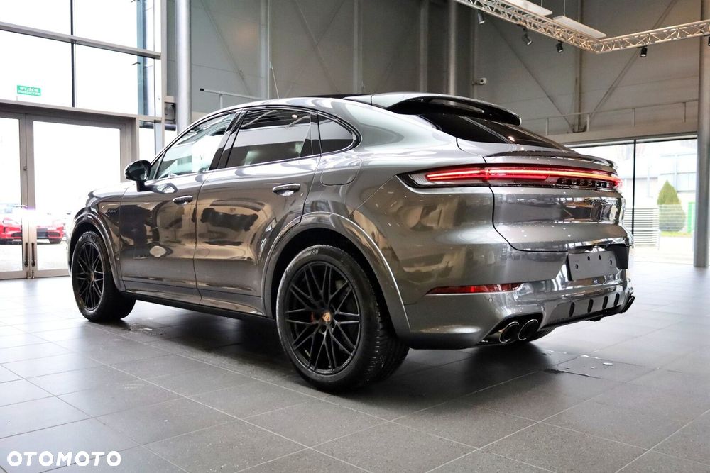 Porsche Cayenne - 5