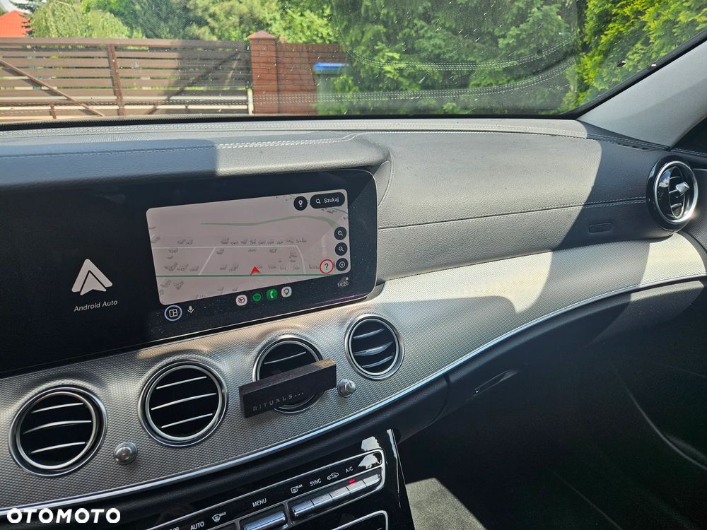Mercedes-Benz Klasa E 200 9G-TRONIC - 13
